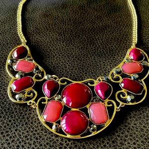 NY&Co Chunky Jeweled Statement Necklace - Pink, Fuscia, Gold.